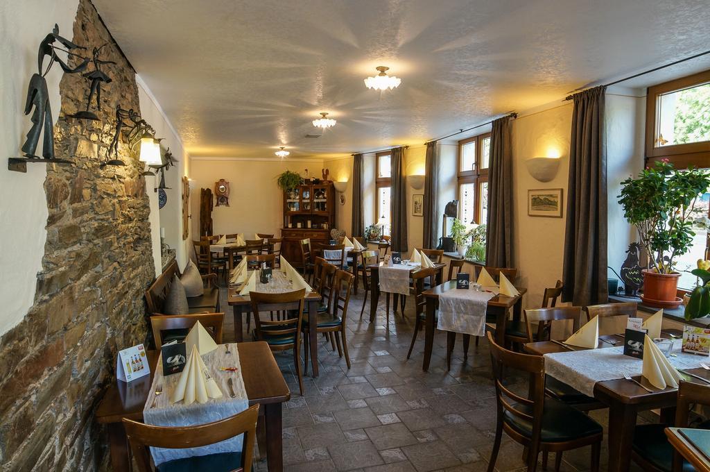 Moselland Hotel Im Enderttal Zum Onkel Willi Кохем Екстериор снимка