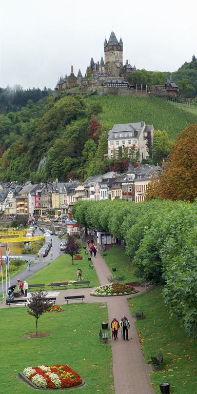 Moselland Hotel Im Enderttal Zum Onkel Willi Кохем Екстериор снимка